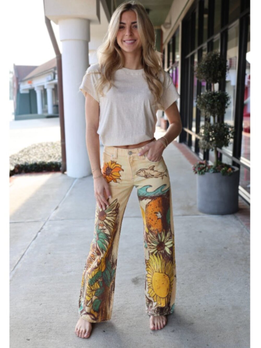 Free People We The Free Tinsley Printed Jeans “Beach Scene” - Picture 5 of 15